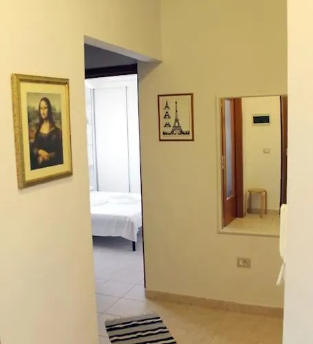 Cosy Rooftop At Pazari I Ri Daire