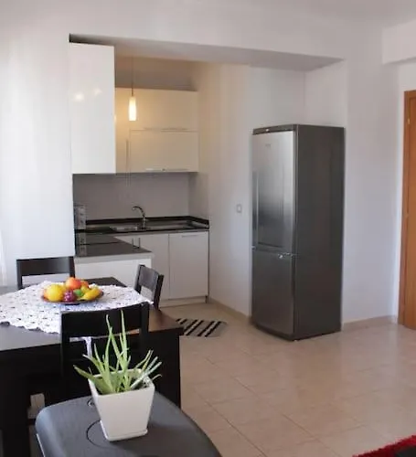 Cosy Rooftop At Pazari I Ri Tiran