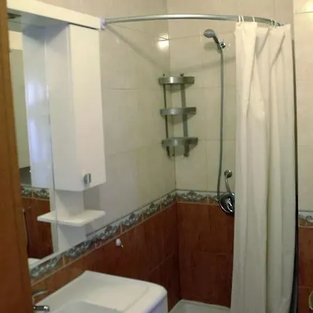 Apartment Cosy Rooftop At Pazari I Ri