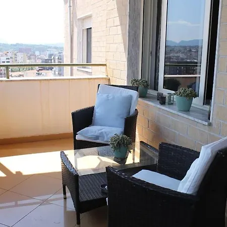 Cosy Rooftop At Pazari I Ri Apartment *